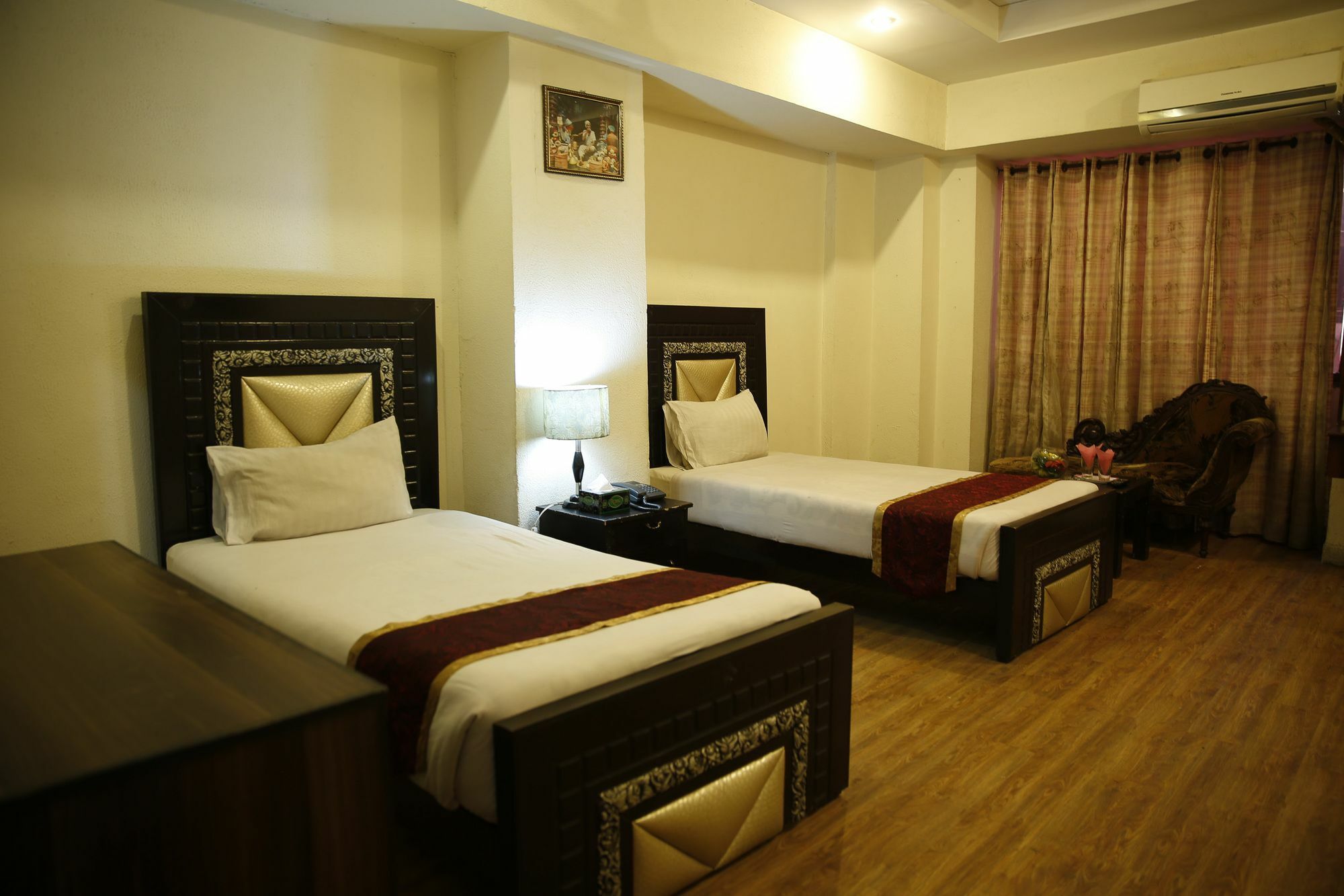 Premier Inn Davis Road Lahore Extérieur photo